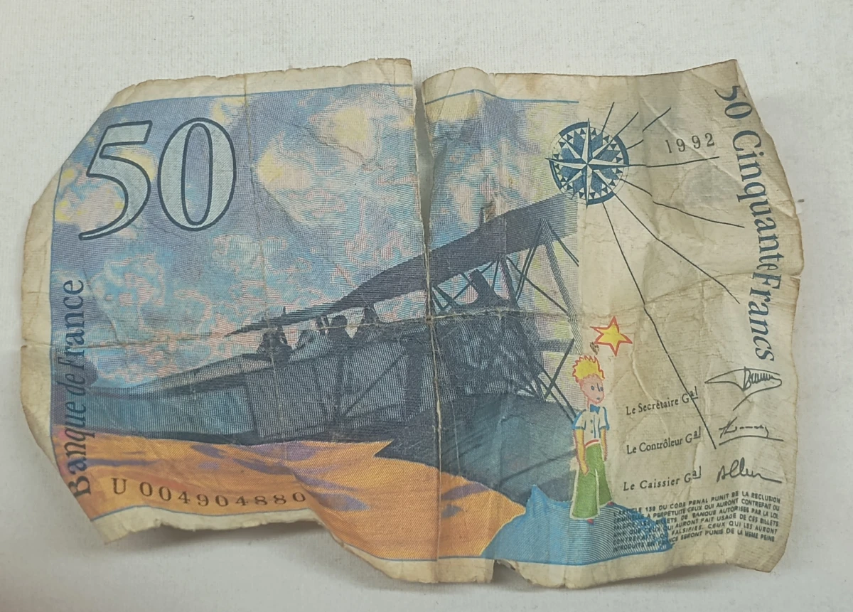 Verzameling munten en bankbiljetten uit diverse landen