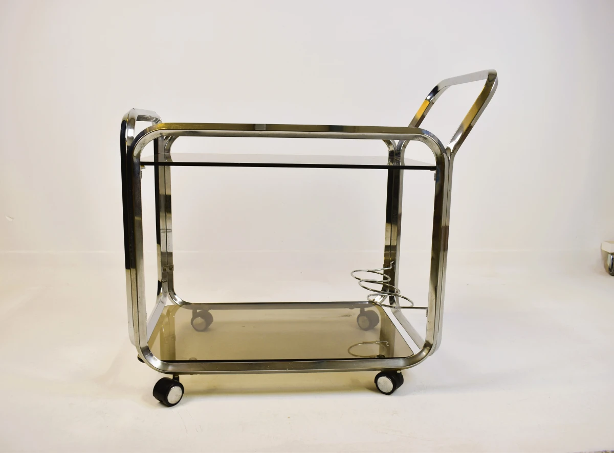 Vintage metalen en glazen serveerwagen met wieltjes