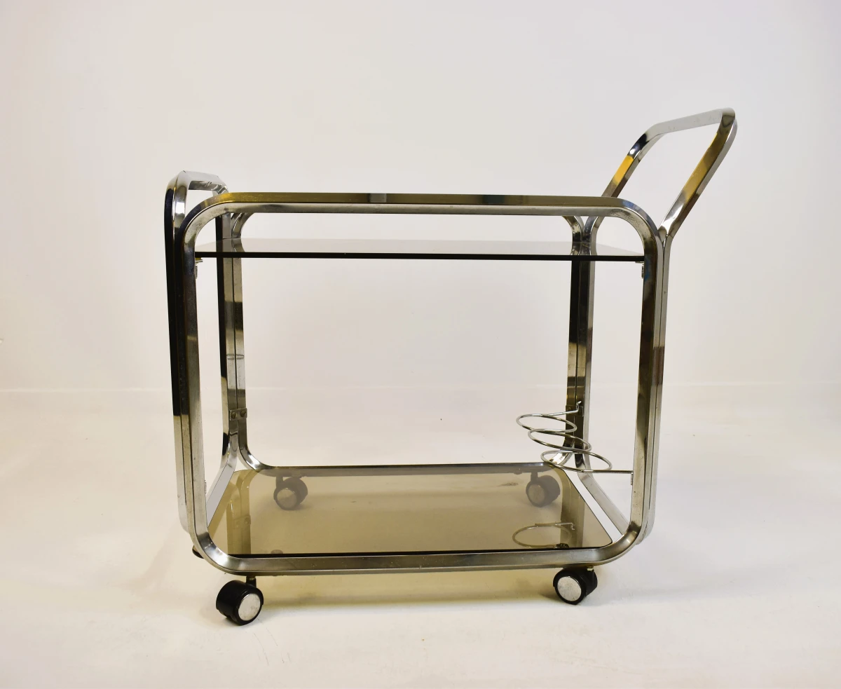 Vintage metalen en glazen serveerwagen met wieltjes