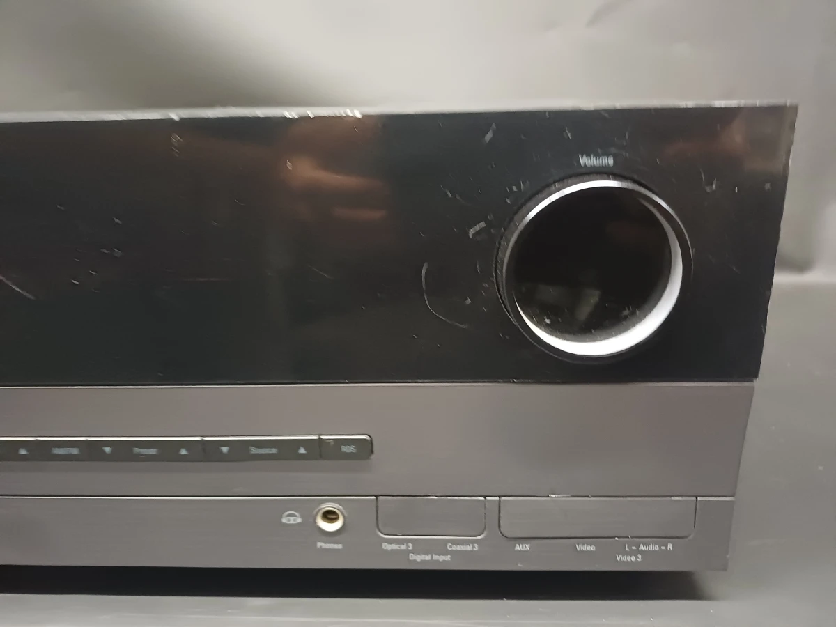 Harman Kardon AVR 141 audio/video receiver