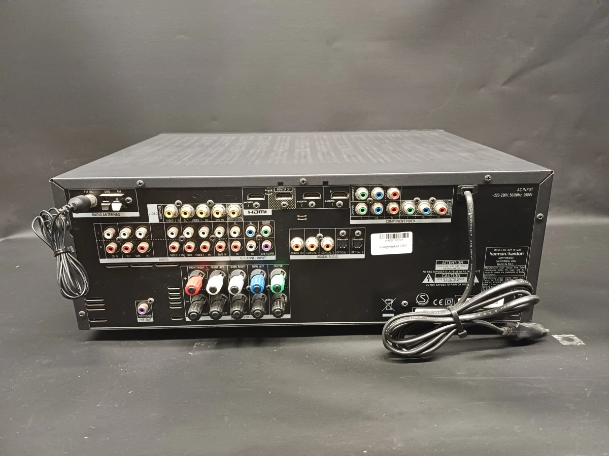 Harman Kardon AVR 141 audio/video receiver