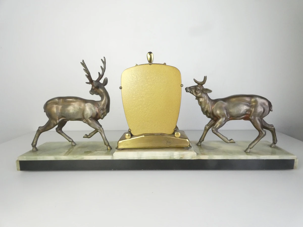 Vintage Art Deco tafelklok met herten