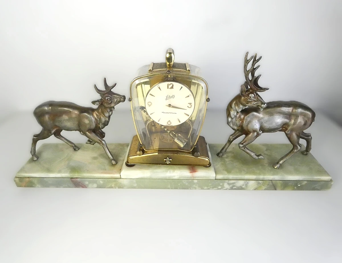 Vintage Art Deco tafelklok met herten