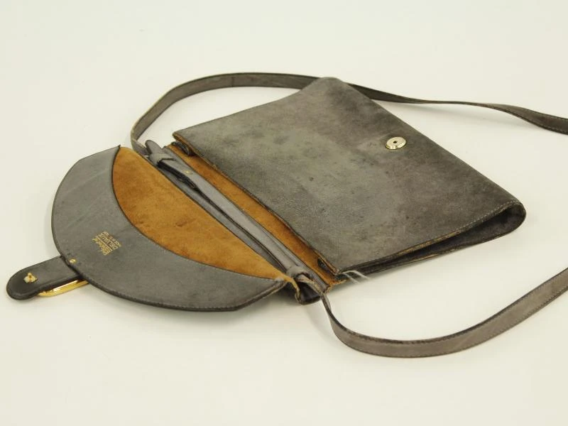Delvaux - vintage Gué schoudertas uit grijze suède -1980