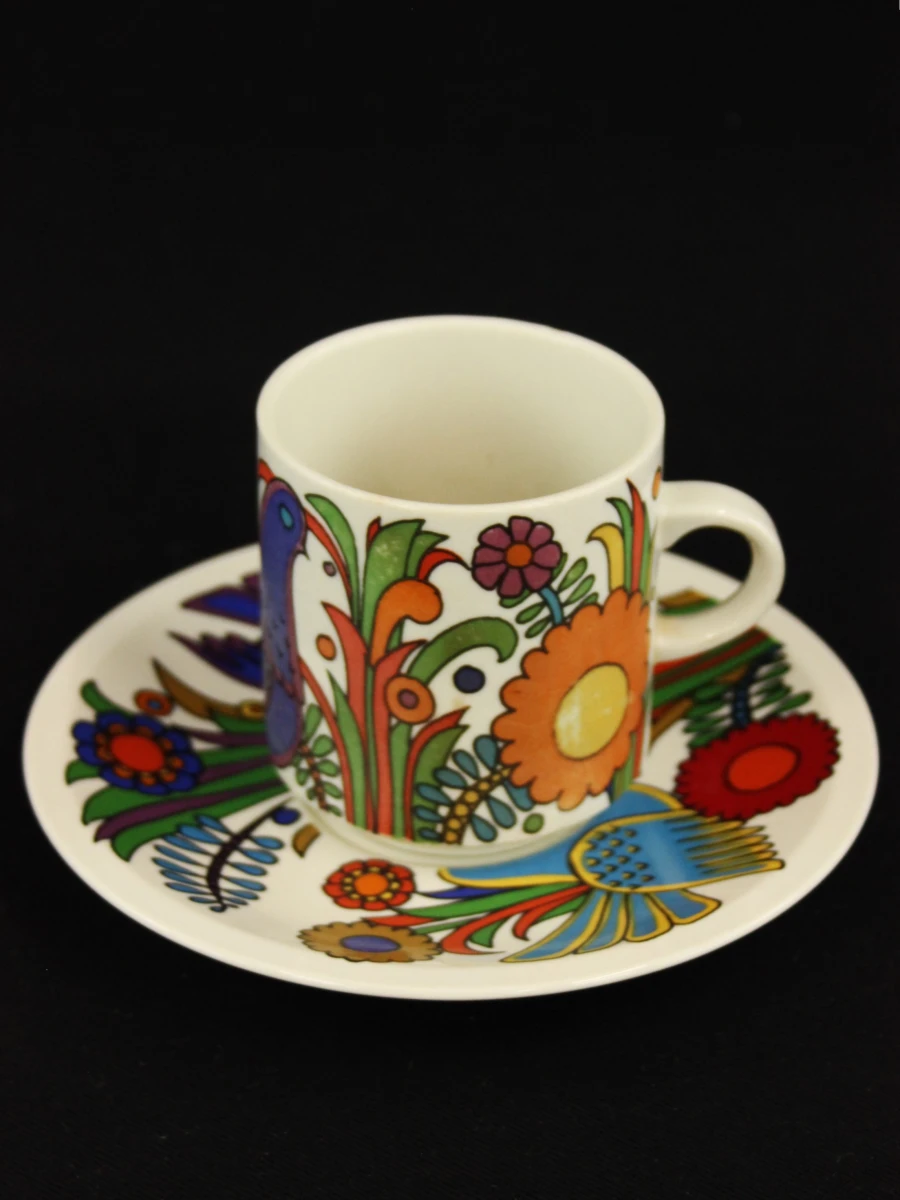 Villeroy & Boch 35 Acapulco serviesartikelen  met kleurrijk vogelmotief