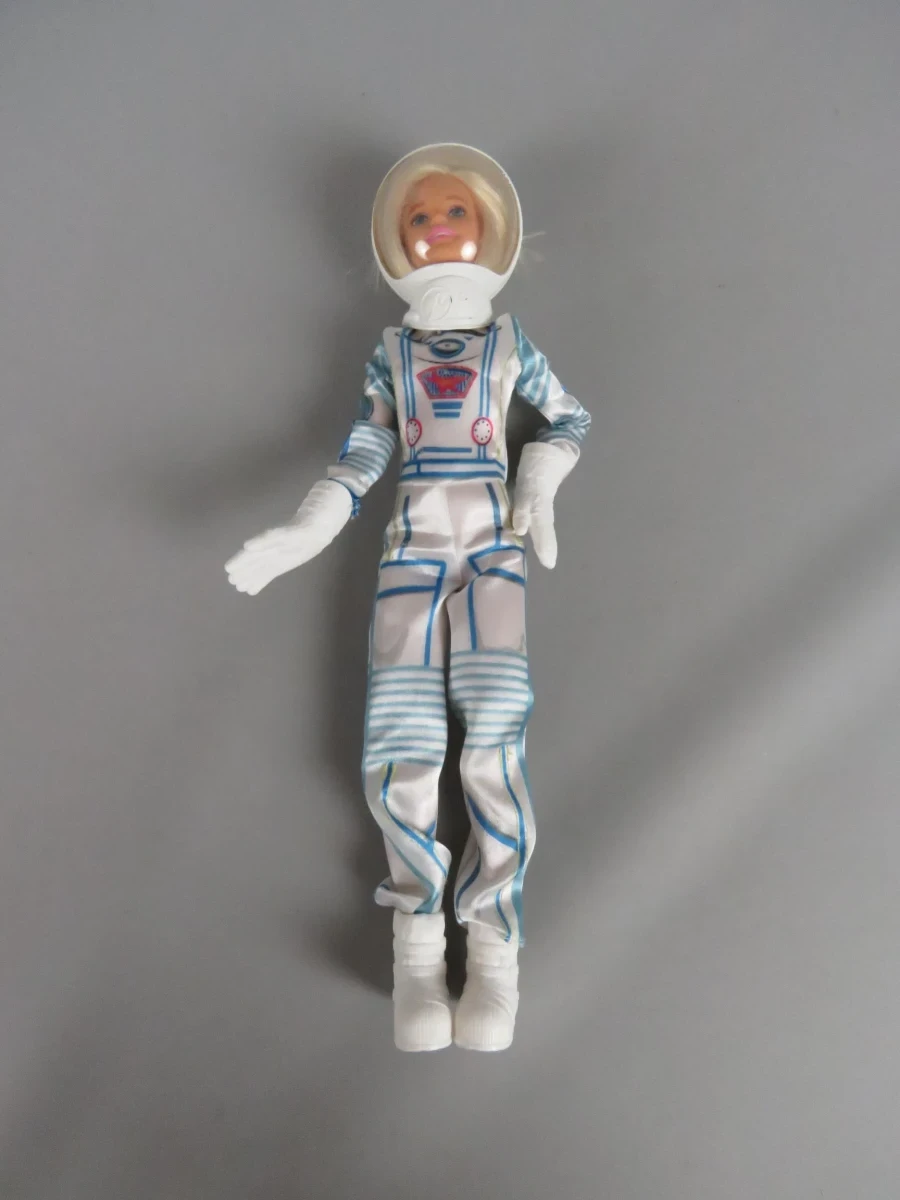 Astronaut Barbie pop