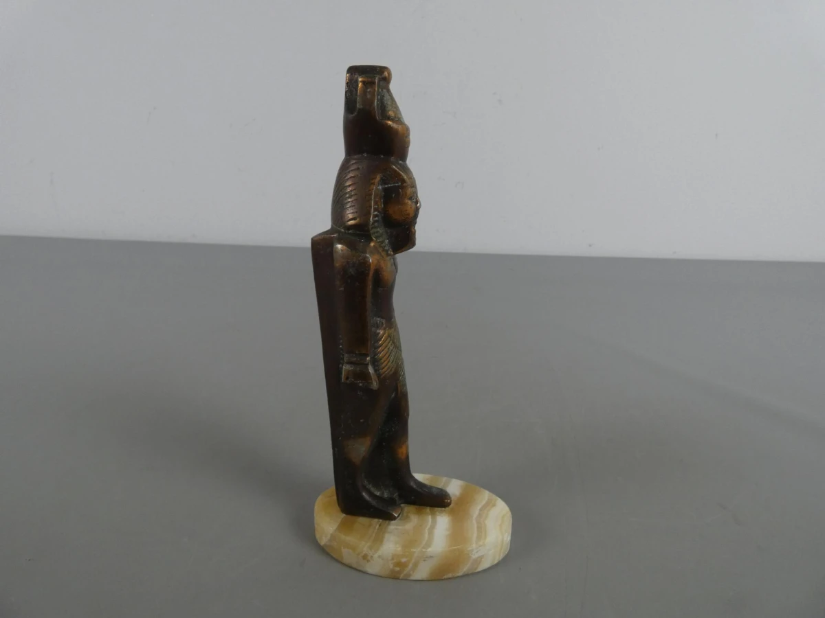 Koperen Egyptisch Beeldje op Marmeren Voet