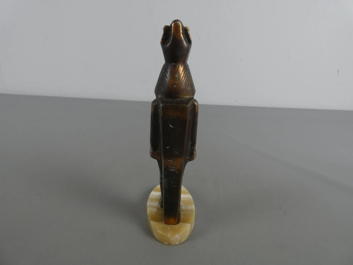 Koperen Egyptisch Beeldje op Marmeren Voet
