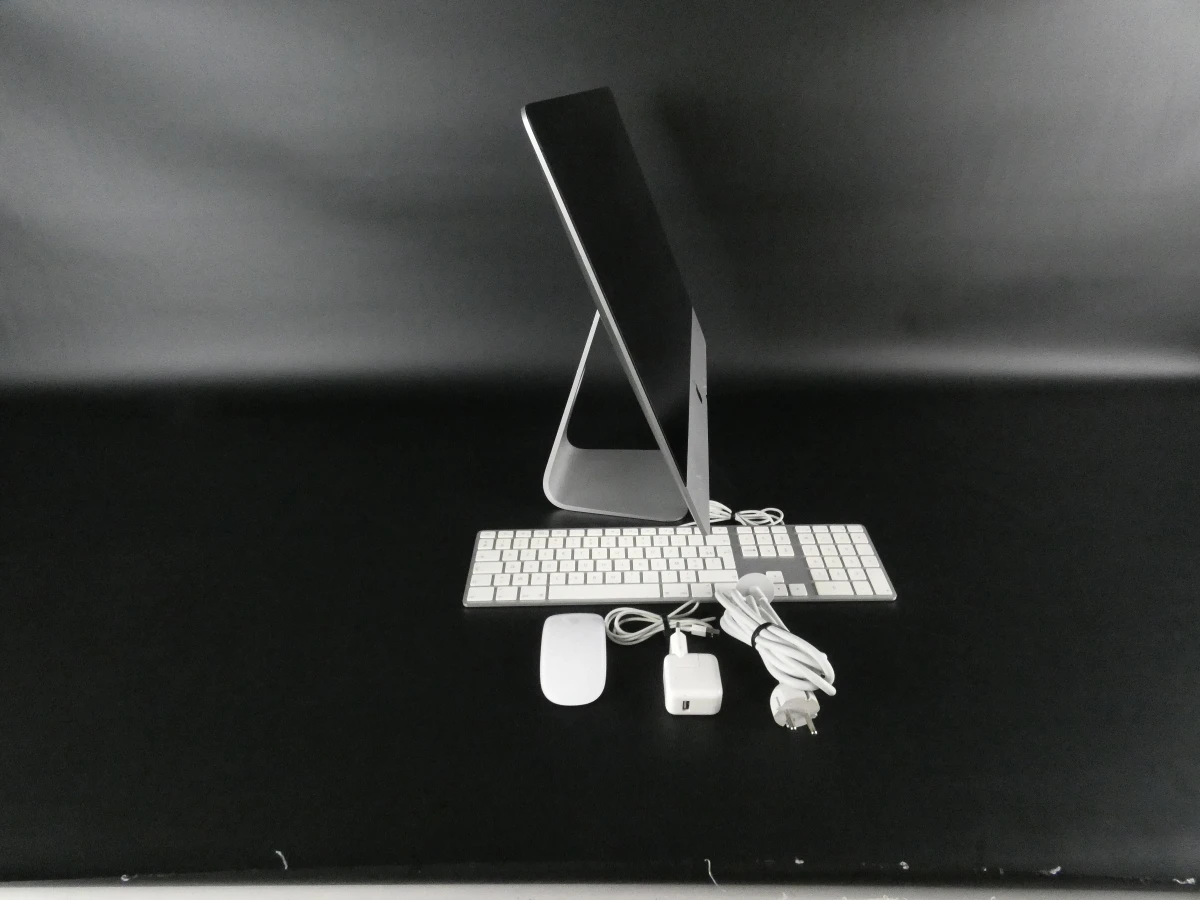 Apple iMac (Late 2013) met toebehoren