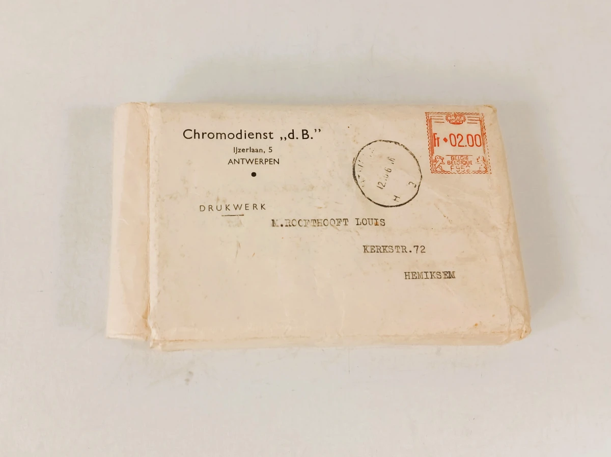 Set oude zwart-wit kunstfoto's 'Ken Uw Land' in envelop