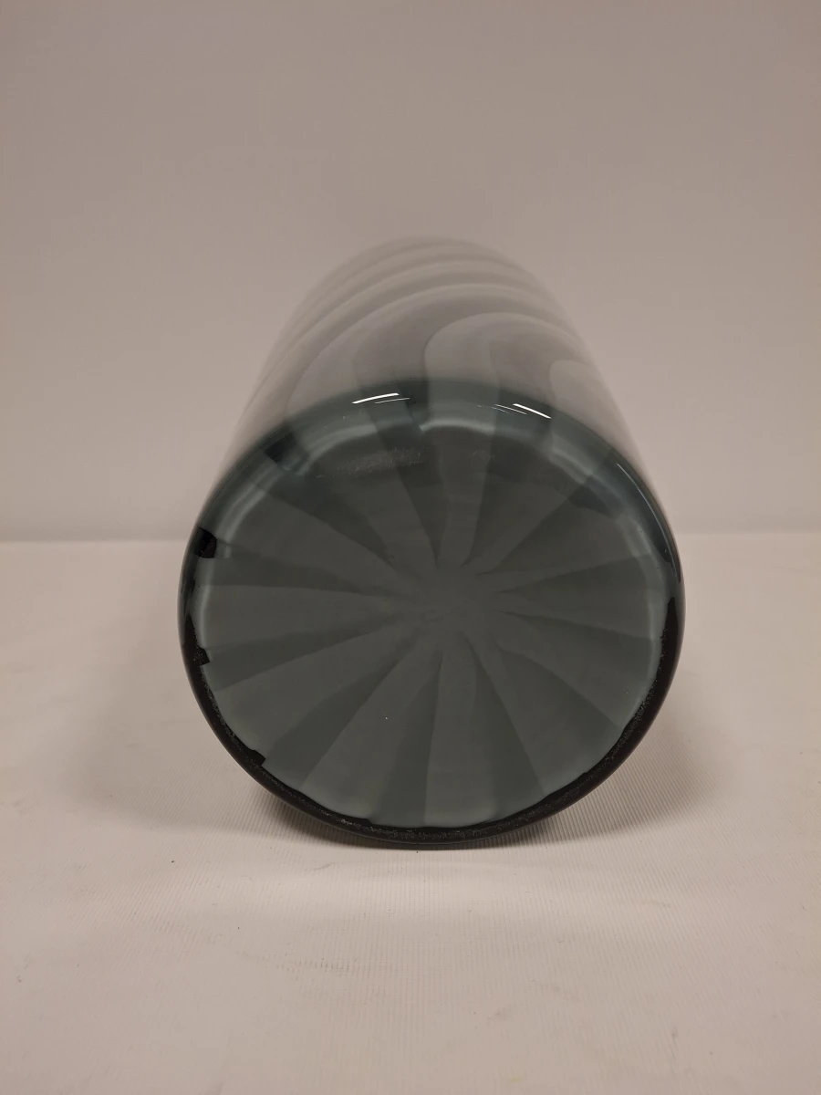 Decoratieve glazen vaas met spiraalpatroon