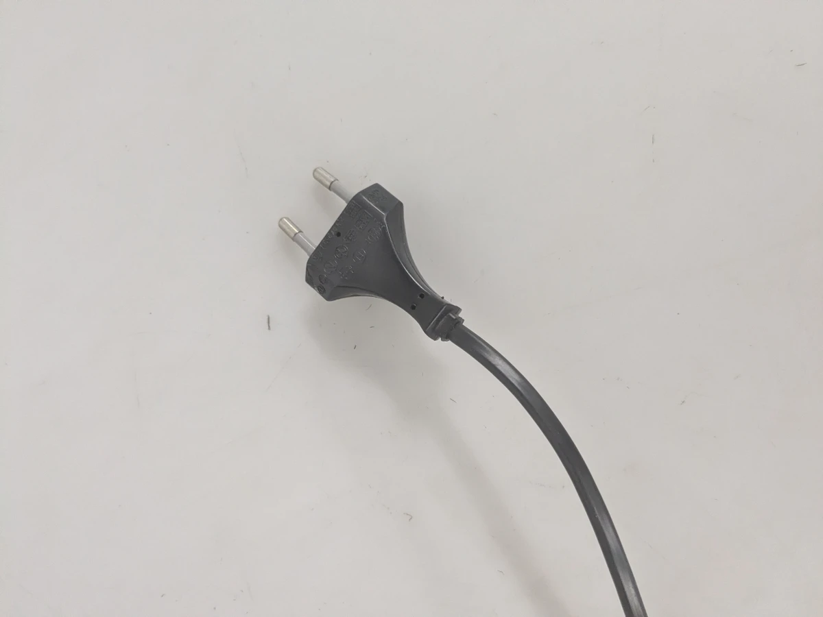 Zwarte verstelbare bureaulamp met lange arm