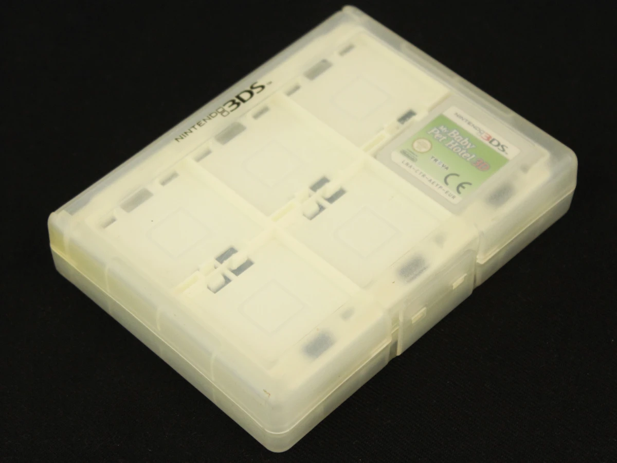 18 Nintendo DS games en cartridge opbergdoos