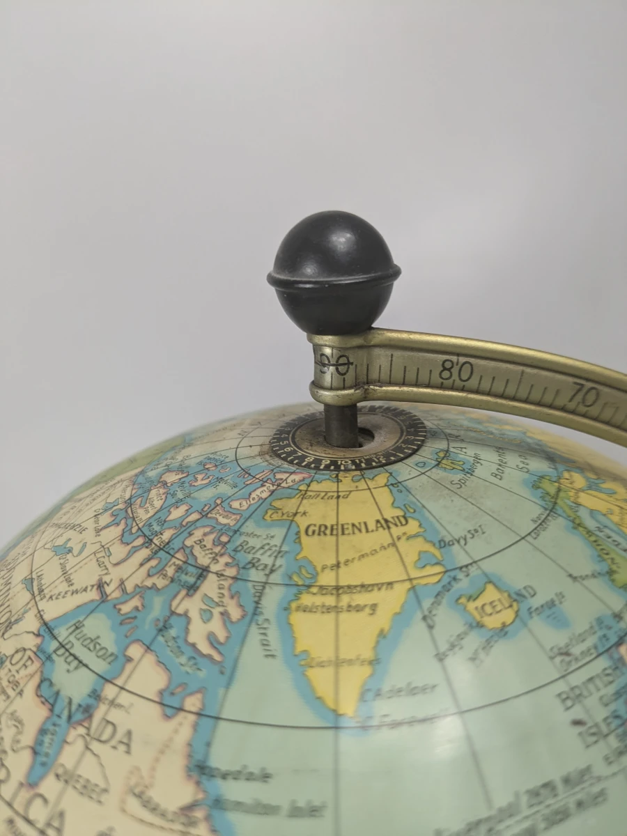 Vintage Chad Valley wereldbol uit jaren '50