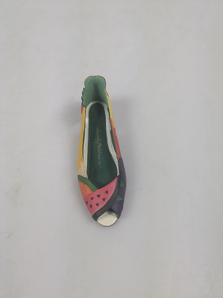 Lot van 9 miniatuurschoentjes 'Just the Right Shoe'