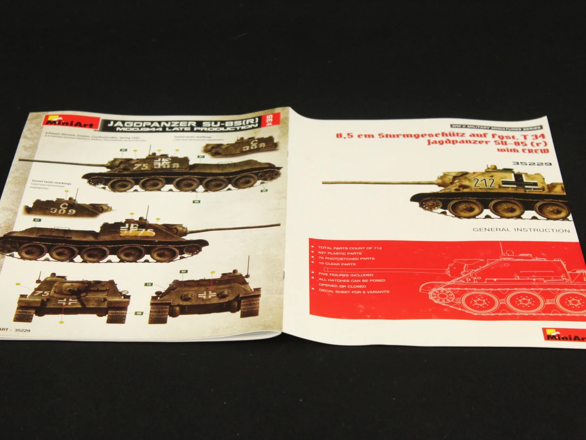 Modelbouwset Jagdpanzer SU-85 met bemanning 1:35