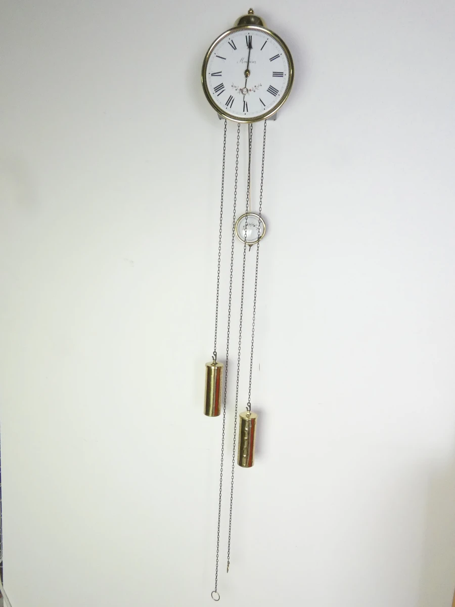 Antieke wandklok met gewichten en slinger