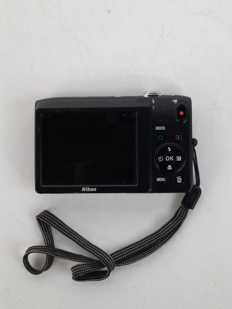 Nikon Coolpix S2600 Compact Camera – Paarse Set met Tas & Kabel