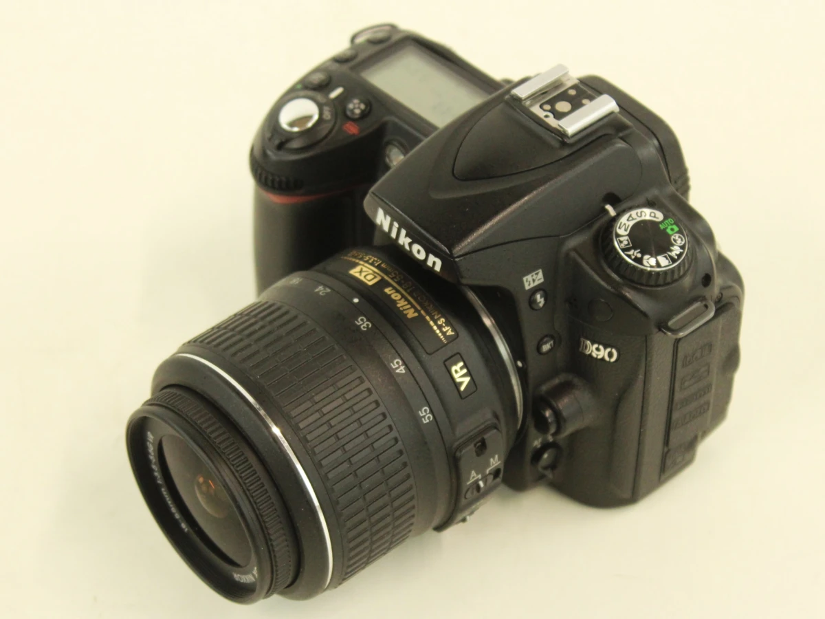 Nikon D90 spiegelreflexcamera met 18-55mm lens en accessoires - foto 13