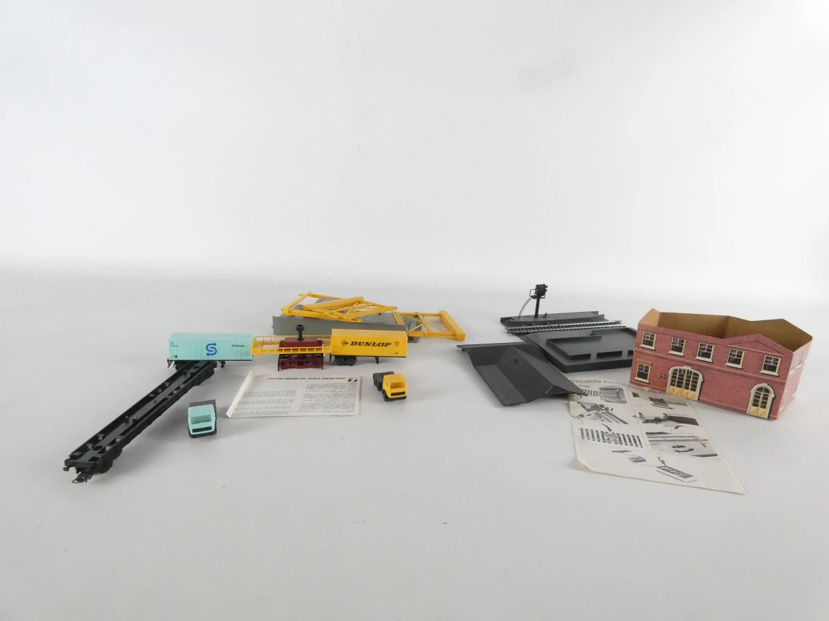 Set modeltreinen met rails en accessoires