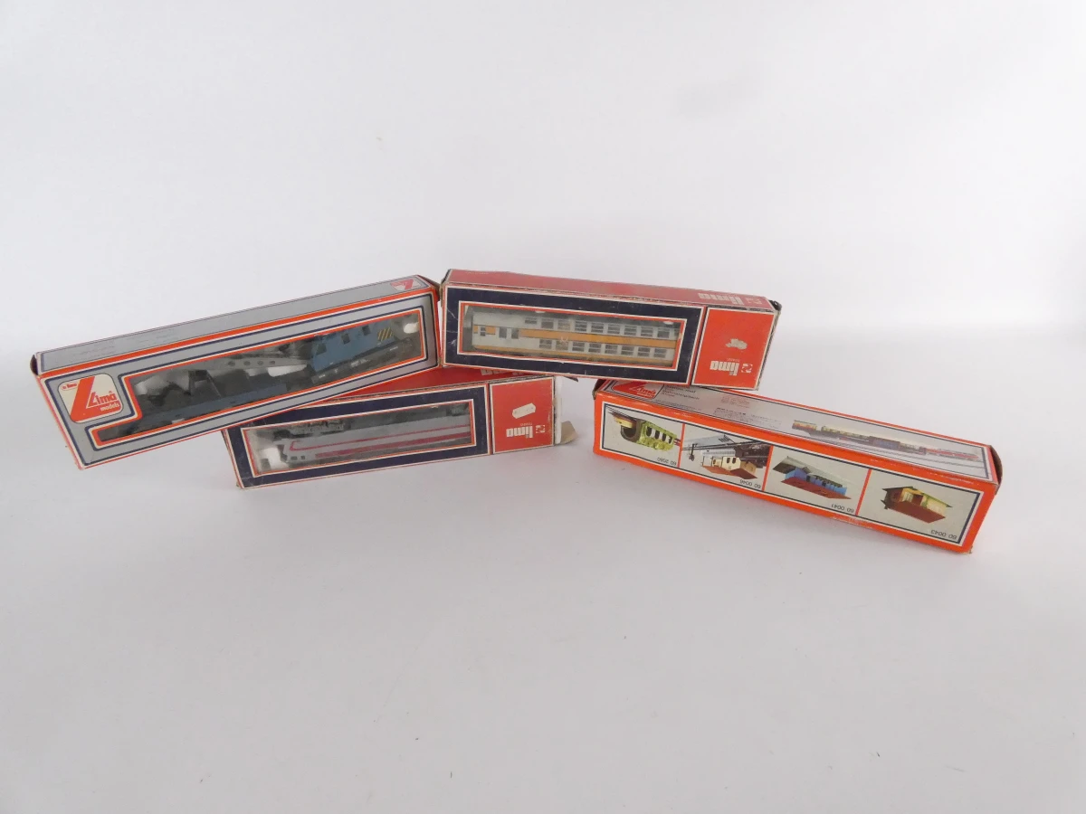 Set modeltreinen met rails en accessoires
