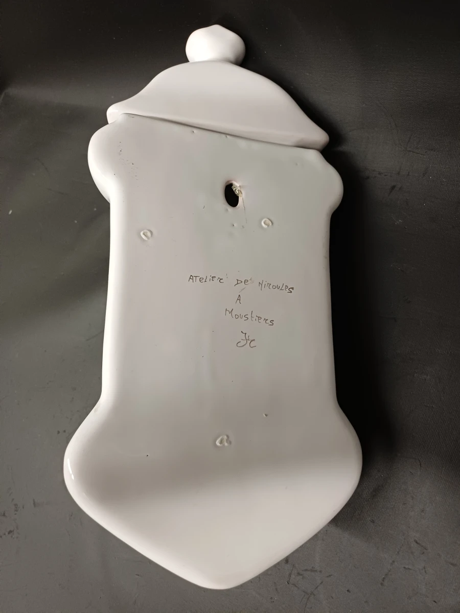 Driedelige keramische badkamer- of toiletset van Atelier de Niroules à Moustiers