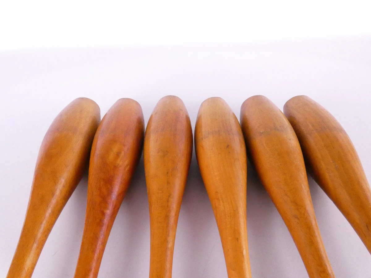 Set van 6 vintage houten Indian clubs / jongleerkegels