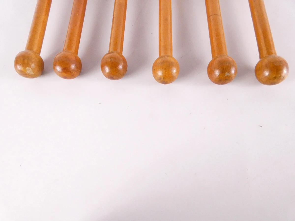 Set van 6 vintage houten Indian clubs / jongleerkegels