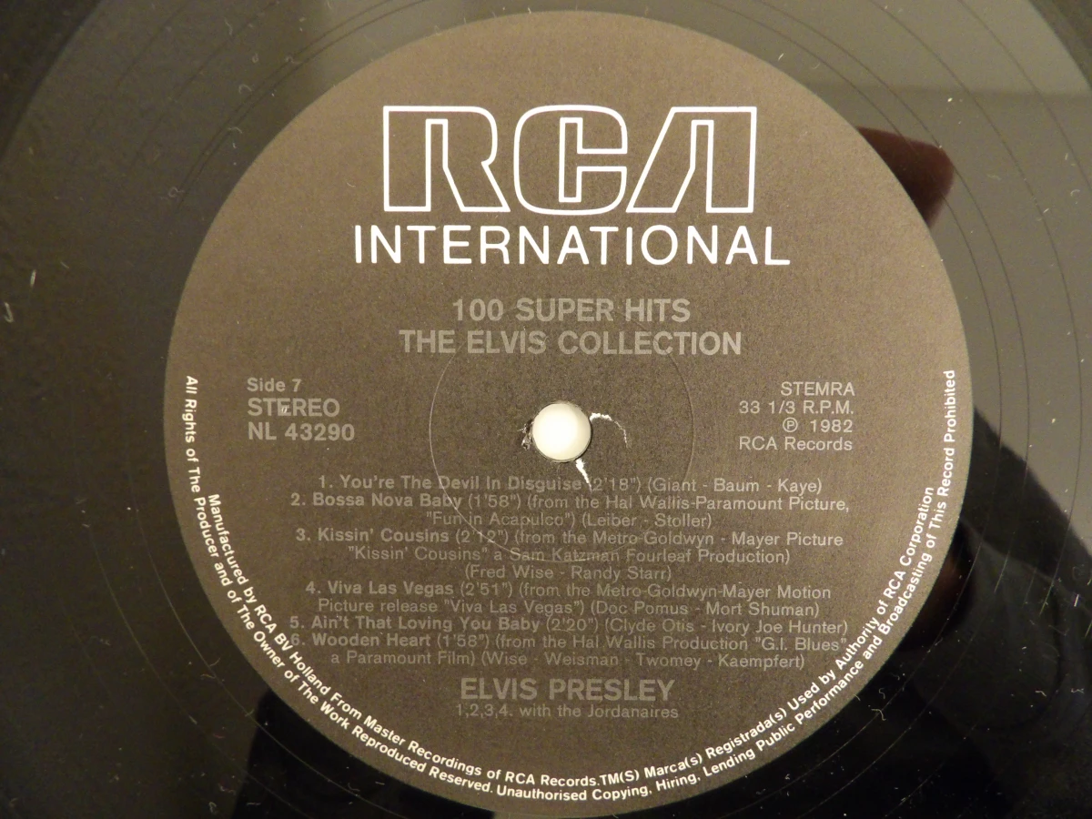 LP-box "100 superhits - The Elvis Collection"