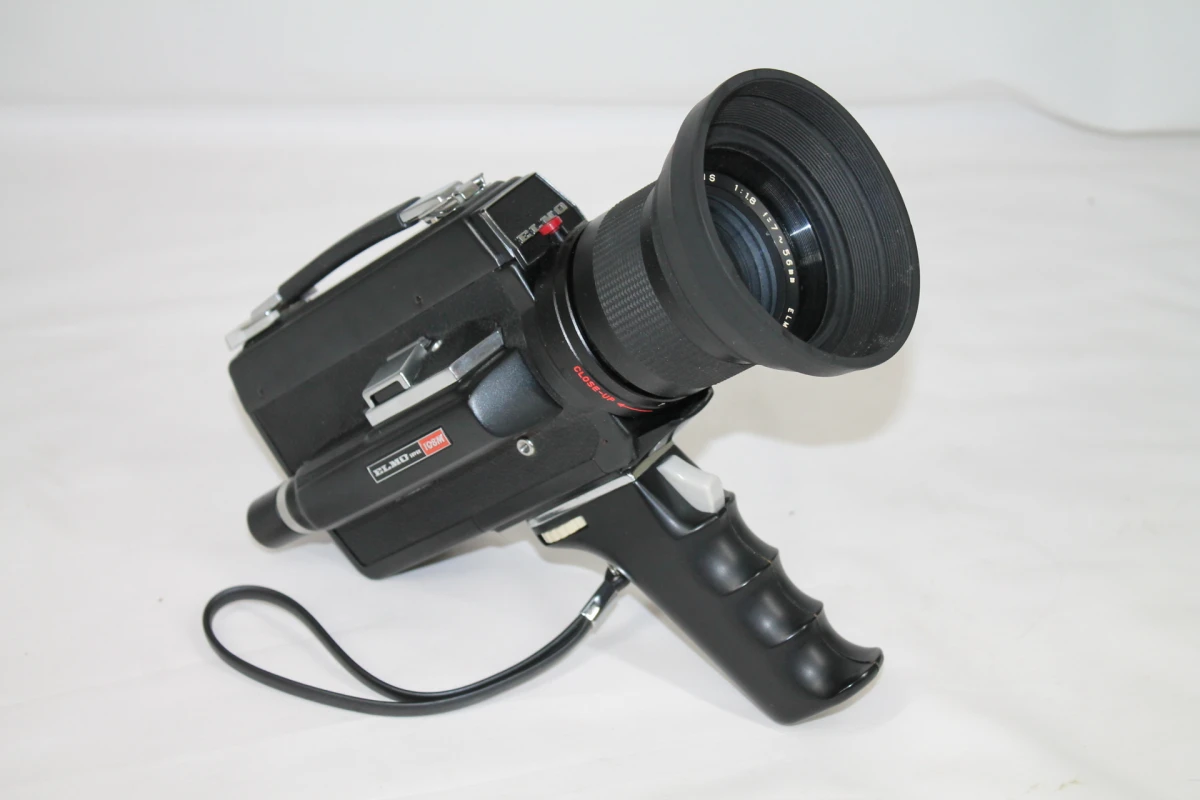 Elmo Super 110 8 mm filmcamera