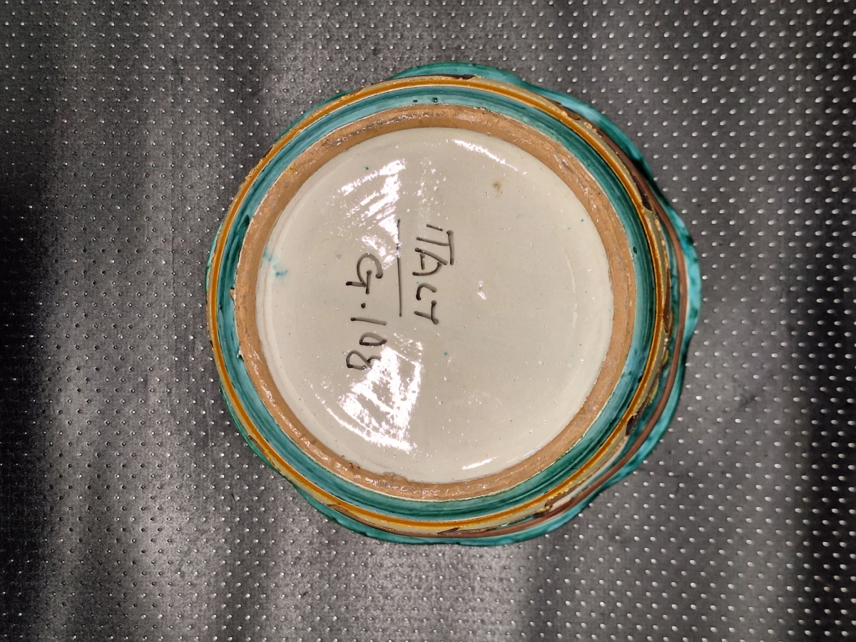 Handbeschilderde vintage Italiaanse majolica bloempot met rozen