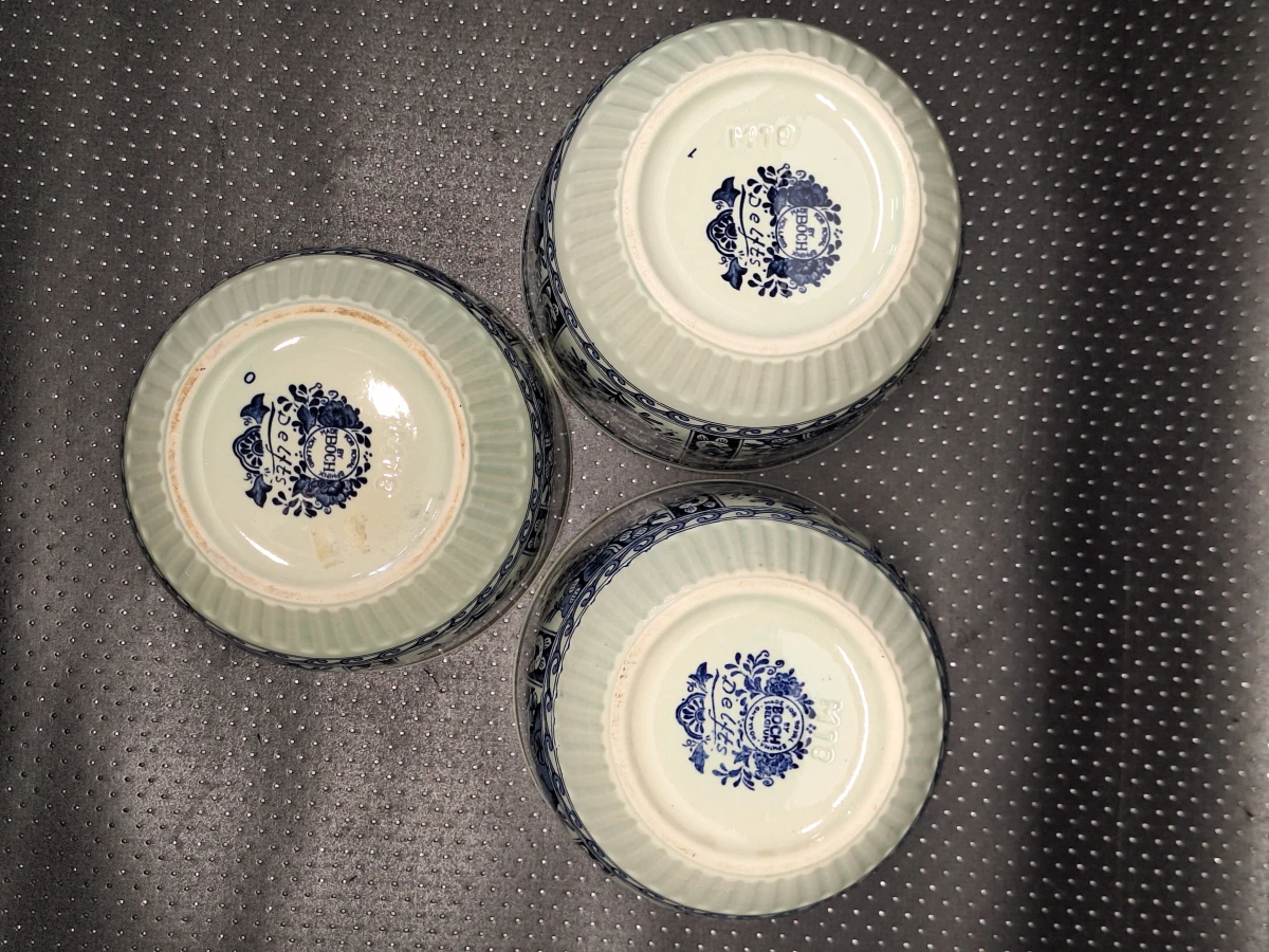 Set van 3 Delfts blauwe bloempotten - Royal Sphinx en Boch Belgium