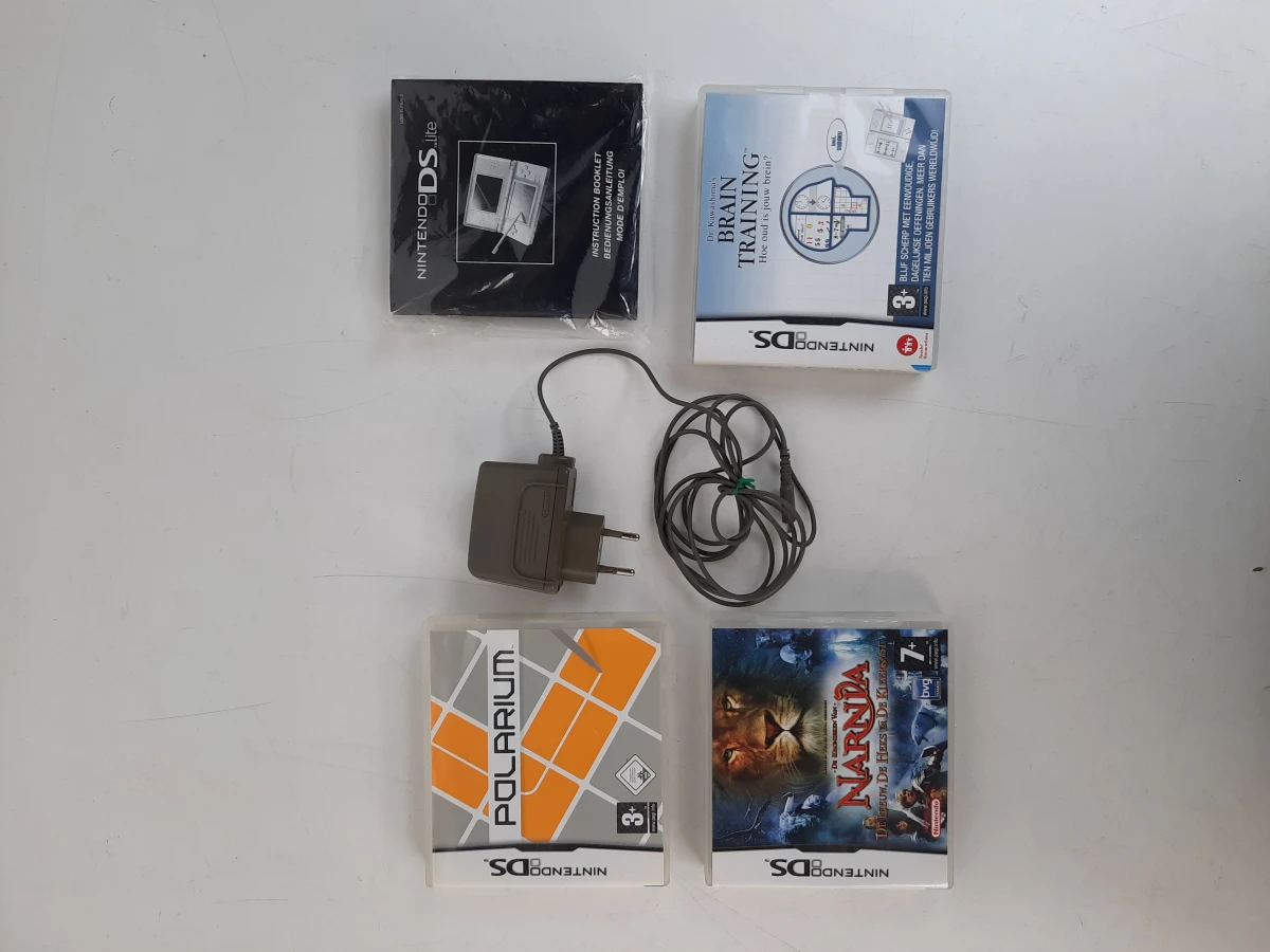 Nintendo DS Lite Zilver (Silver) – Complete Set in Originele Doos + 3 Games