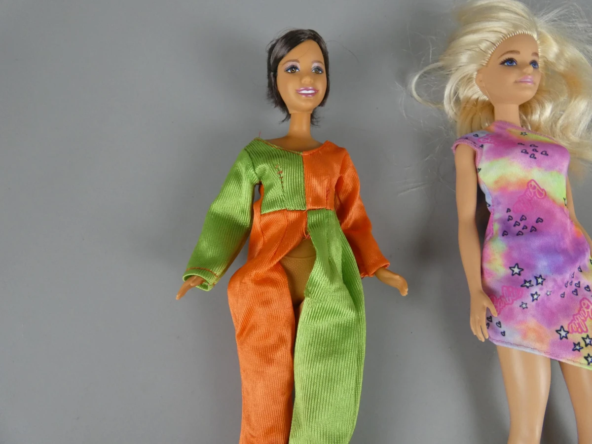 drie Mattel speelgoedpoppen