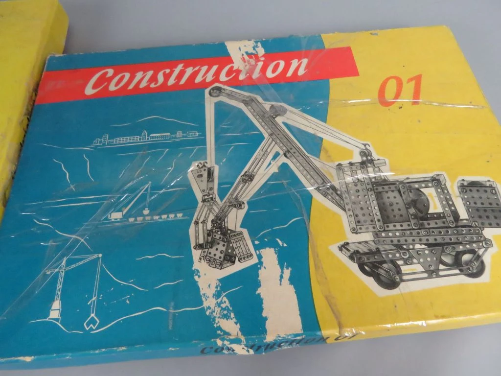 Vintage bouwsets Construction 01 en 02 metalen onderdelen