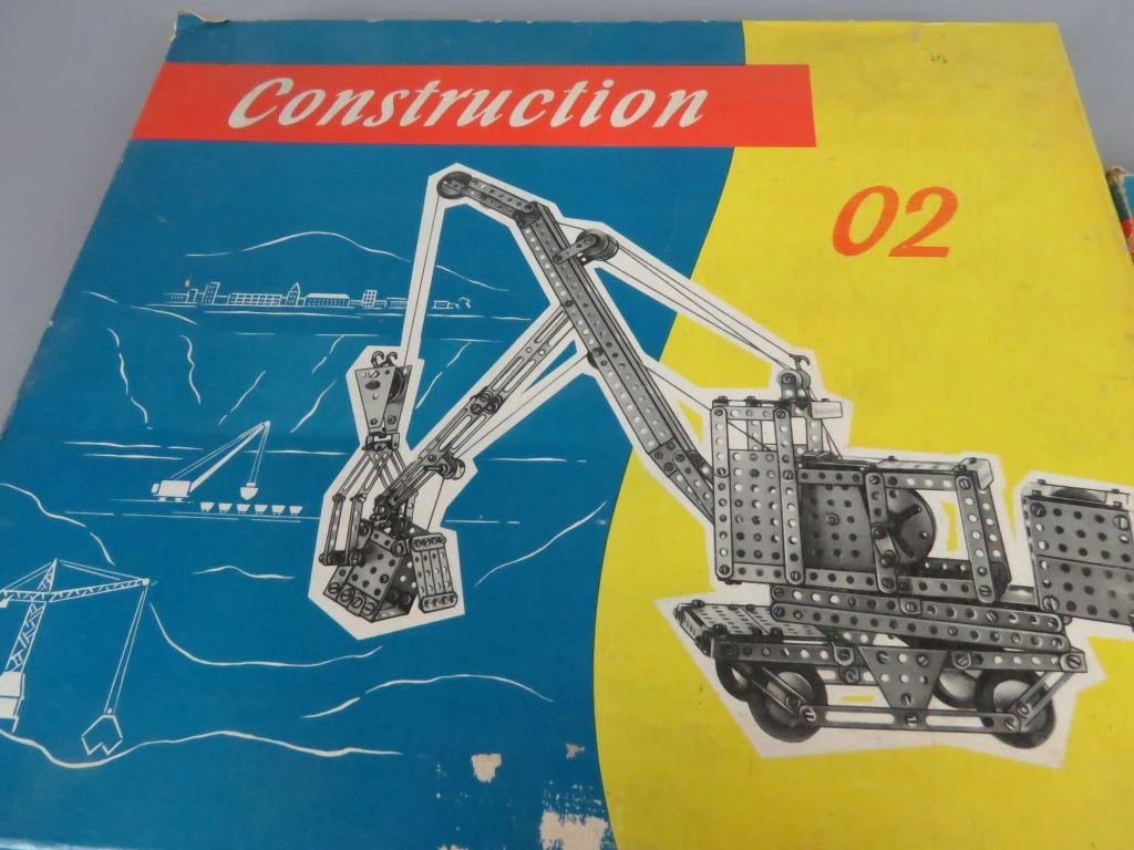 Vintage bouwsets Construction 01 en 02 metalen onderdelen