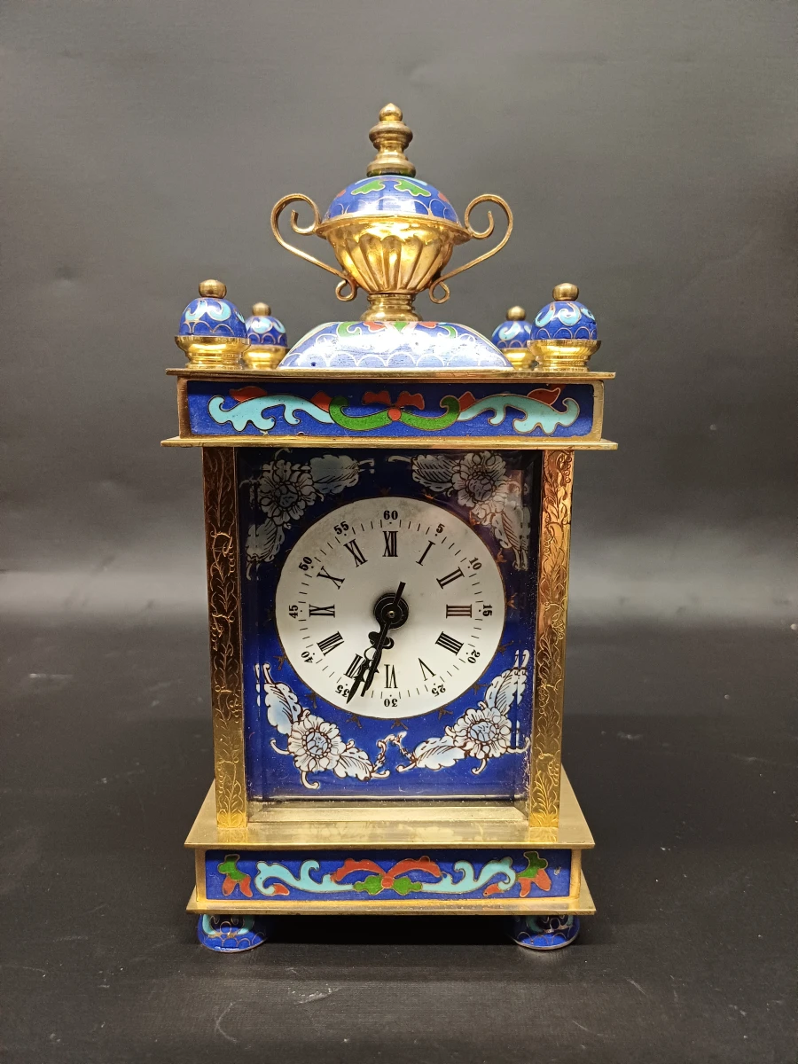 Decoratieve tafelklok in cloisonné-email