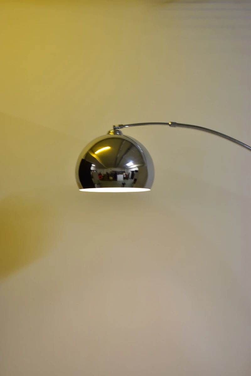 Verchroomde design boogvloerlamp met bolkap – Stijl Achille & Pier Giacomo Castiglioni - foto 5