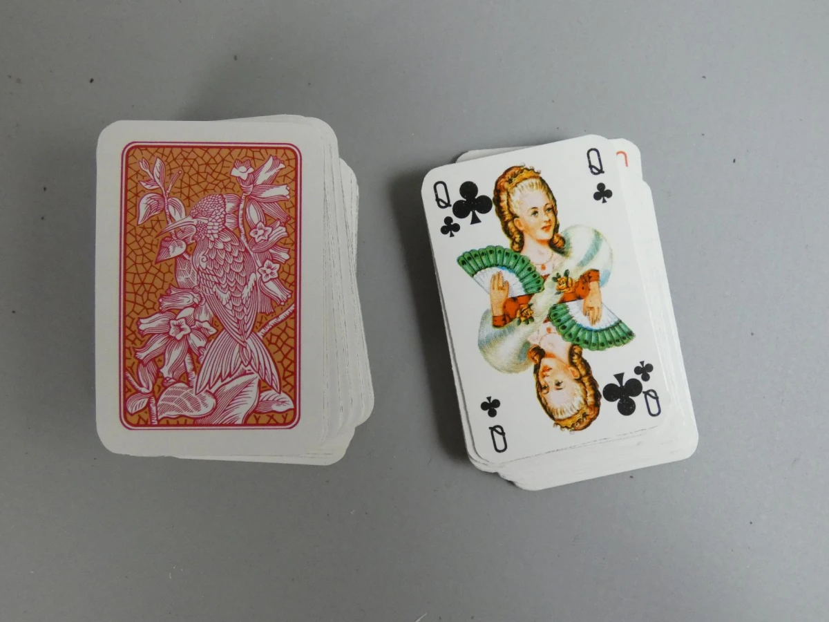 Lot van speelkaarten in diverse maten