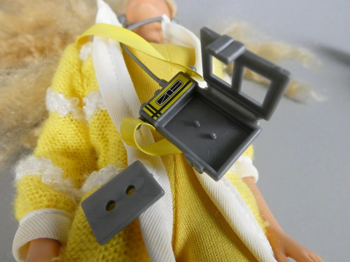 Music Lovin' Barbie / Barbie Tempo (Mattel, 1988 - Model 9918)