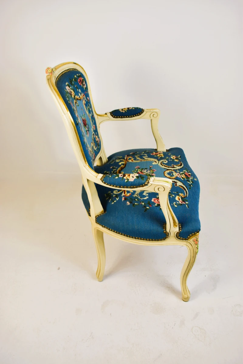 Louis XV-stijl fauteuil met petit point bekleding ca. 1950–1970 - foto 6