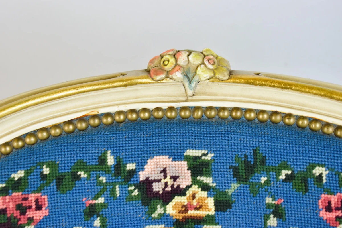 Louis XV-stijl fauteuil met petit point bekleding ca. 1950–1970 - foto 5