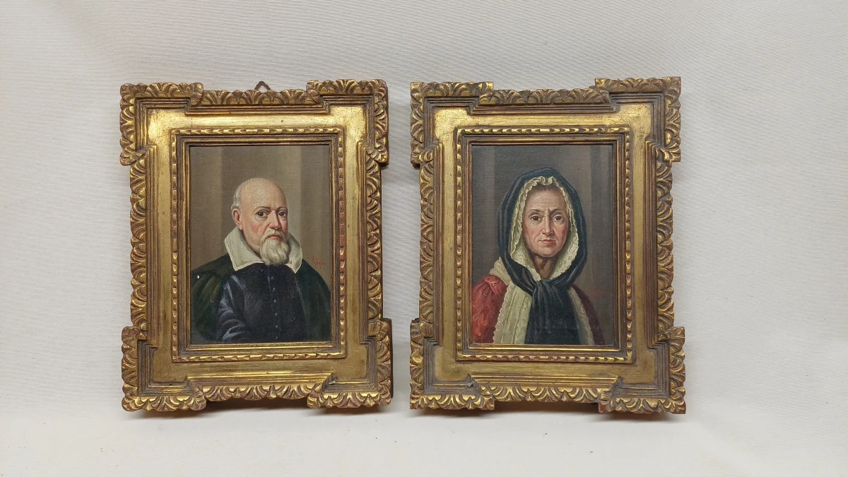 Set van 2 klassieke portretschilderijen in vergulde lijsten