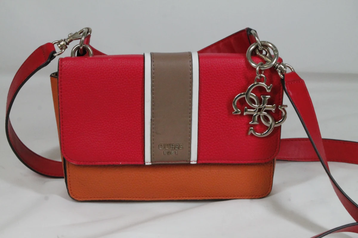 Guess La Hip Top Handle Flap handtas