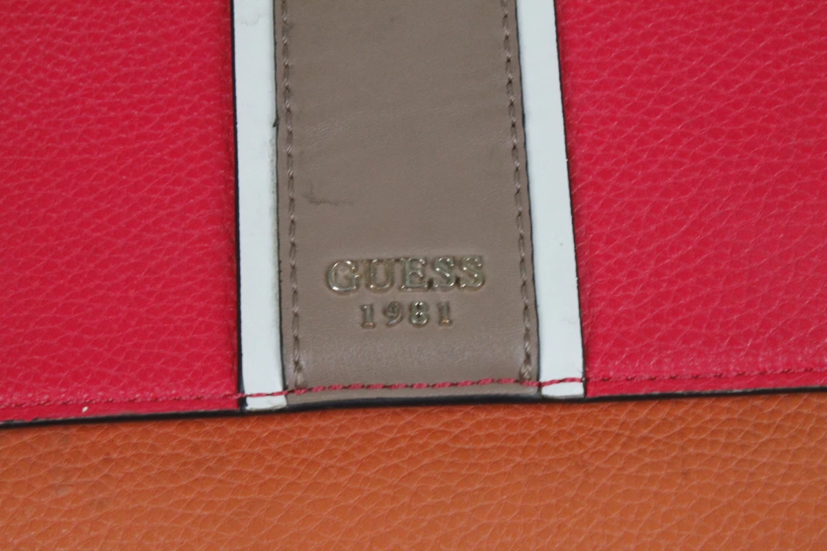 Guess La Hip Top Handle Flap handtas