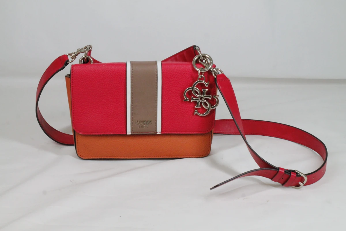 Guess La Hip Top Handle Flap handtas