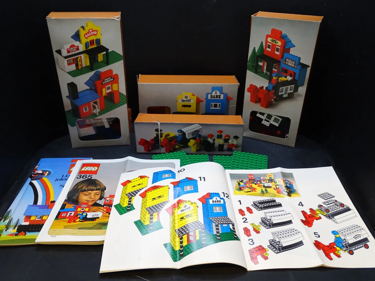 Retro Lego box