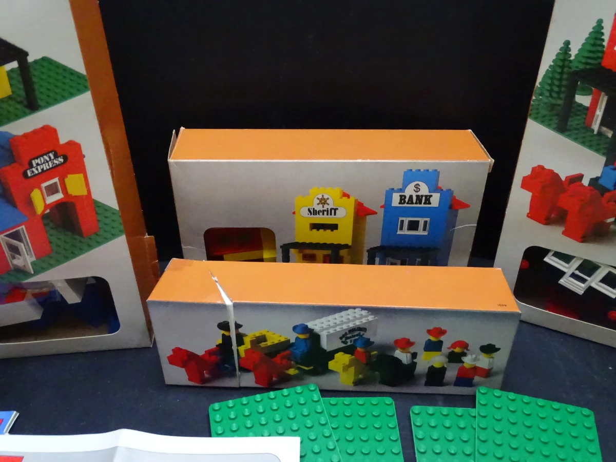 Retro Lego box