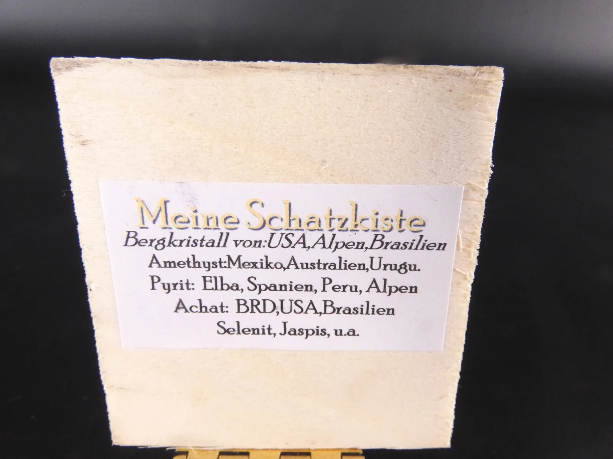 Verzameling diverse mineralen en edelstenen