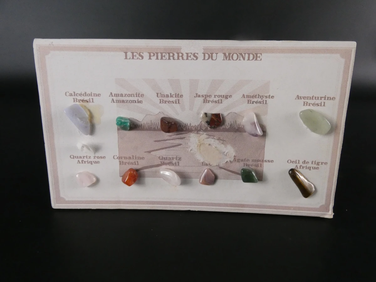 Verzameling diverse mineralen en edelstenen